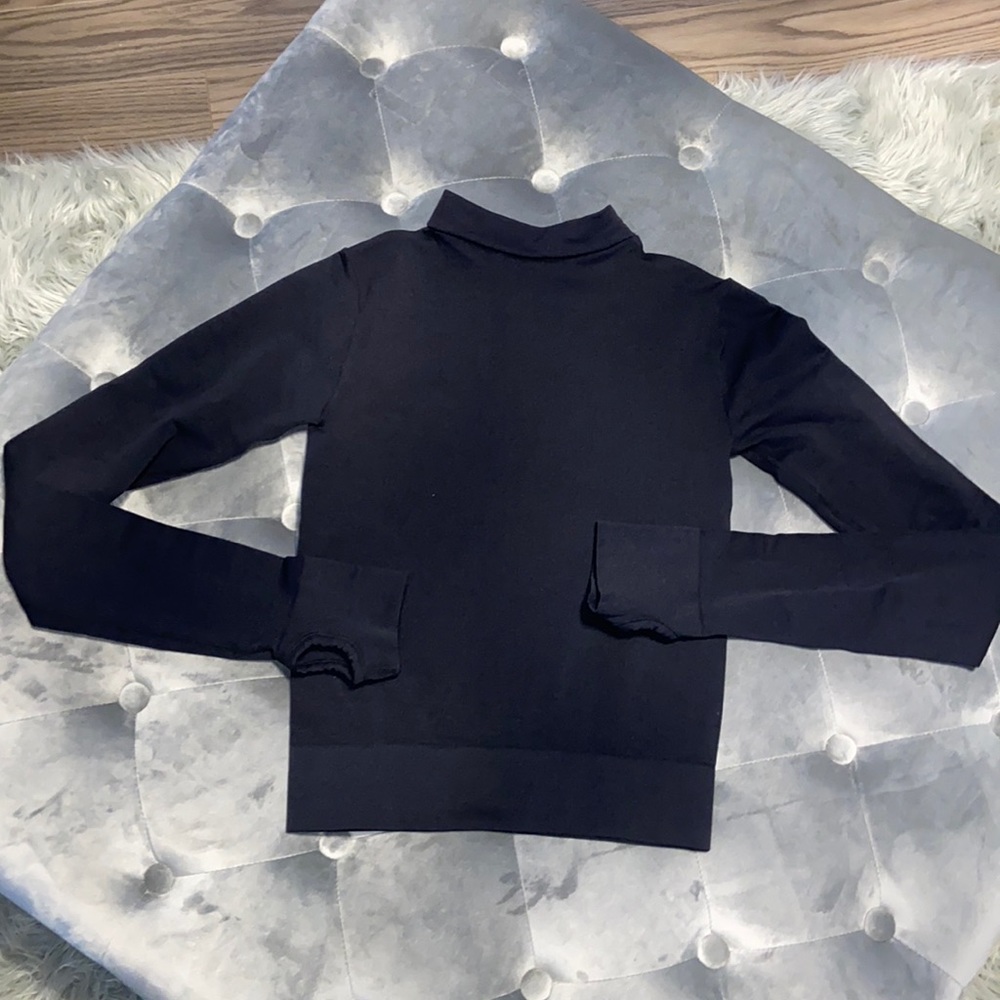 Black ski top